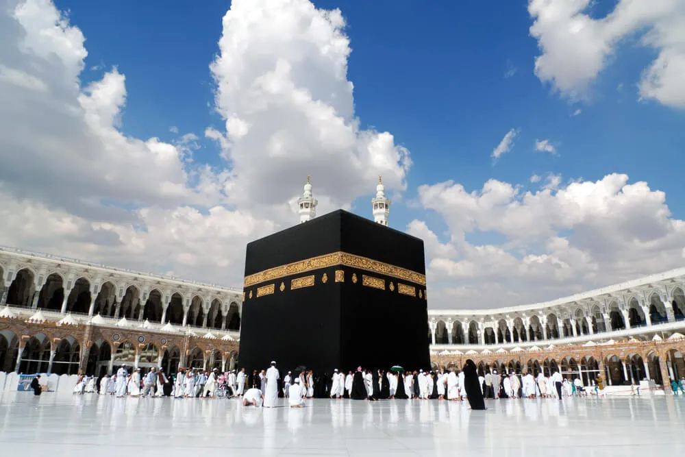 Pilgrim praying during umrah
