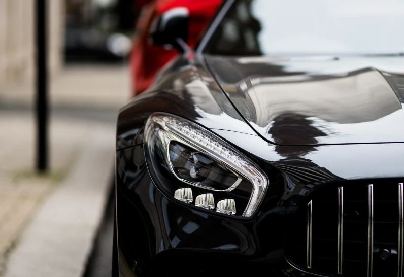 Luxury car hire Dubai airport